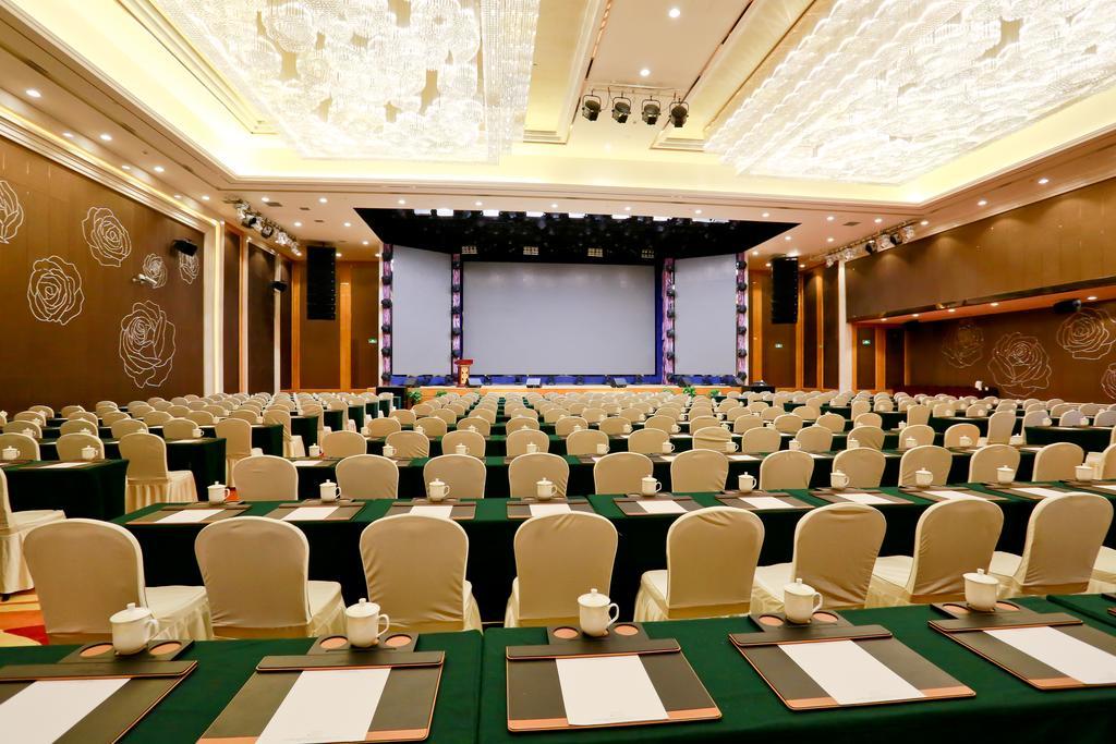 Jinjiang International Hotel Урумчі Екстер'єр фото