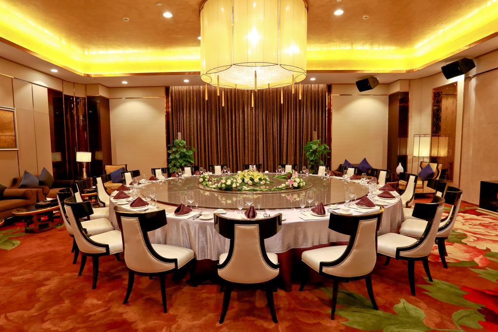 Jinjiang International Hotel Урумчі Екстер'єр фото