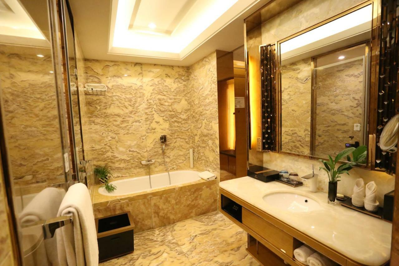 Jinjiang International Hotel Урумчі Екстер'єр фото