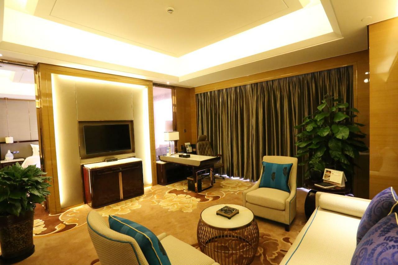 Jinjiang International Hotel Урумчі Екстер'єр фото