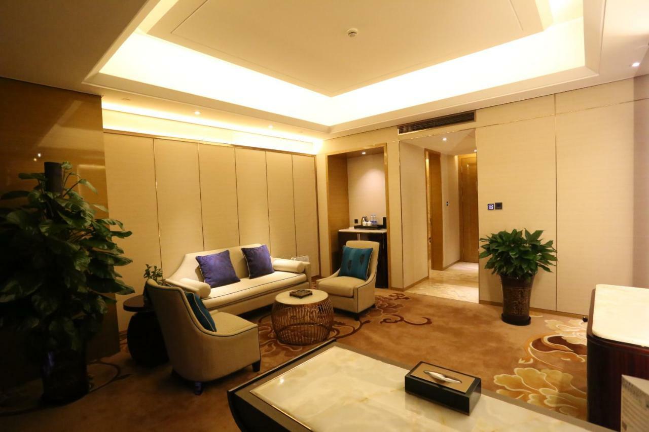 Jinjiang International Hotel Урумчі Екстер'єр фото